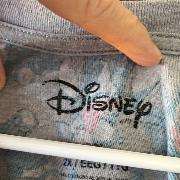Disney light gray Lilo & Stitch graphic top. Size 2X. - Picture 4 of 7